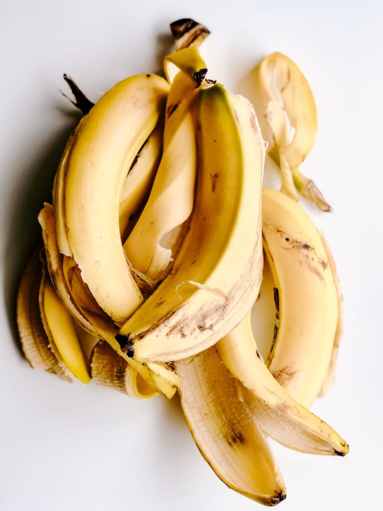 How to Keep Bananas Fresh so You NEVER Have to Throw Them Away!